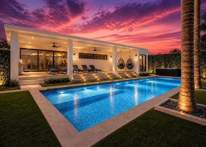 Villa Cabo Ocean View - 4br - 50ft Pool - Hot Tub - Gym